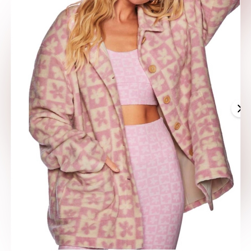 Beach Riot $247 Skye Mod Flower Jacket 🌸